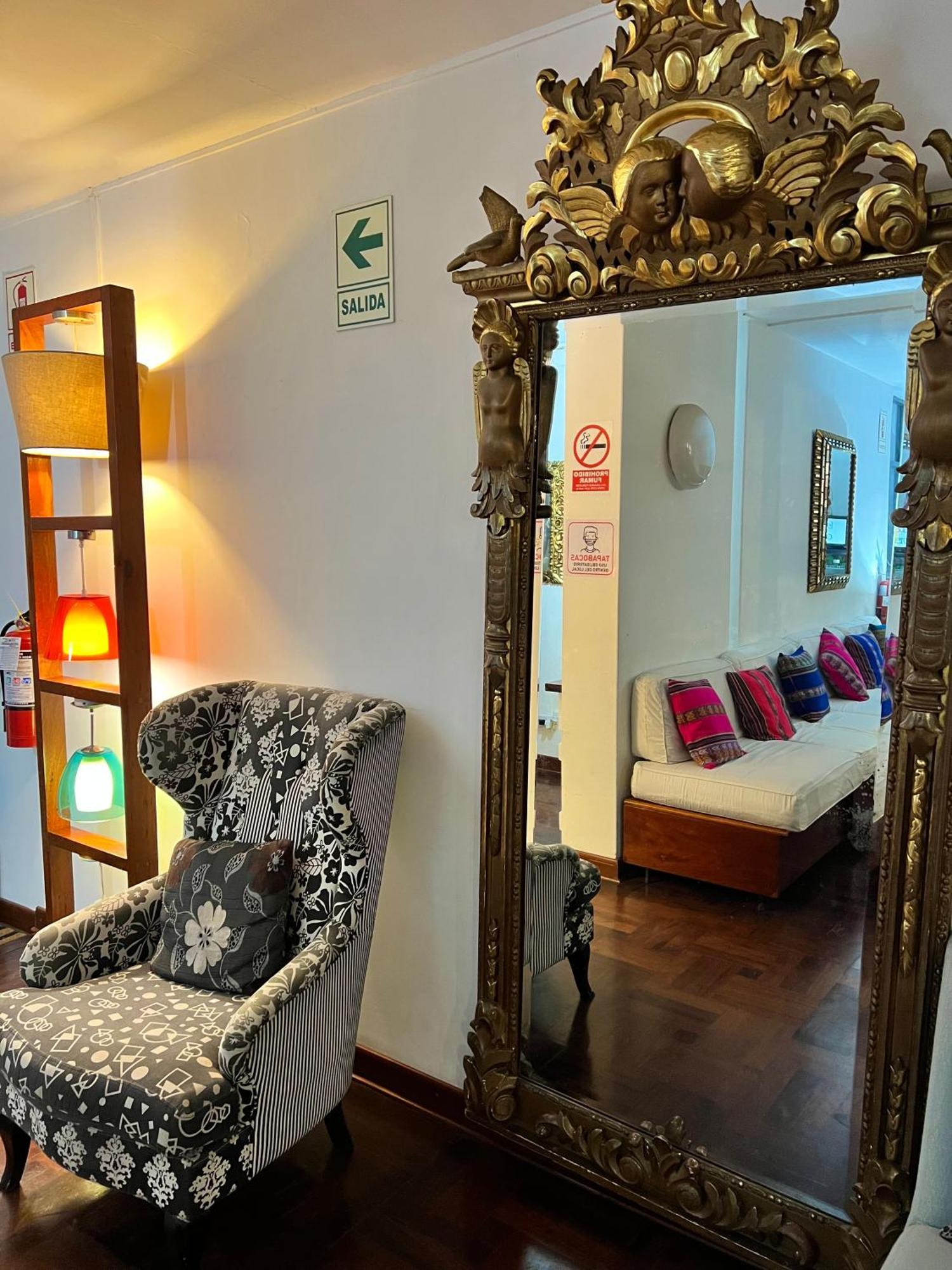 La Casa Del Viajero Bed & Breakfast ลิมา ภายนอก รูปภาพ