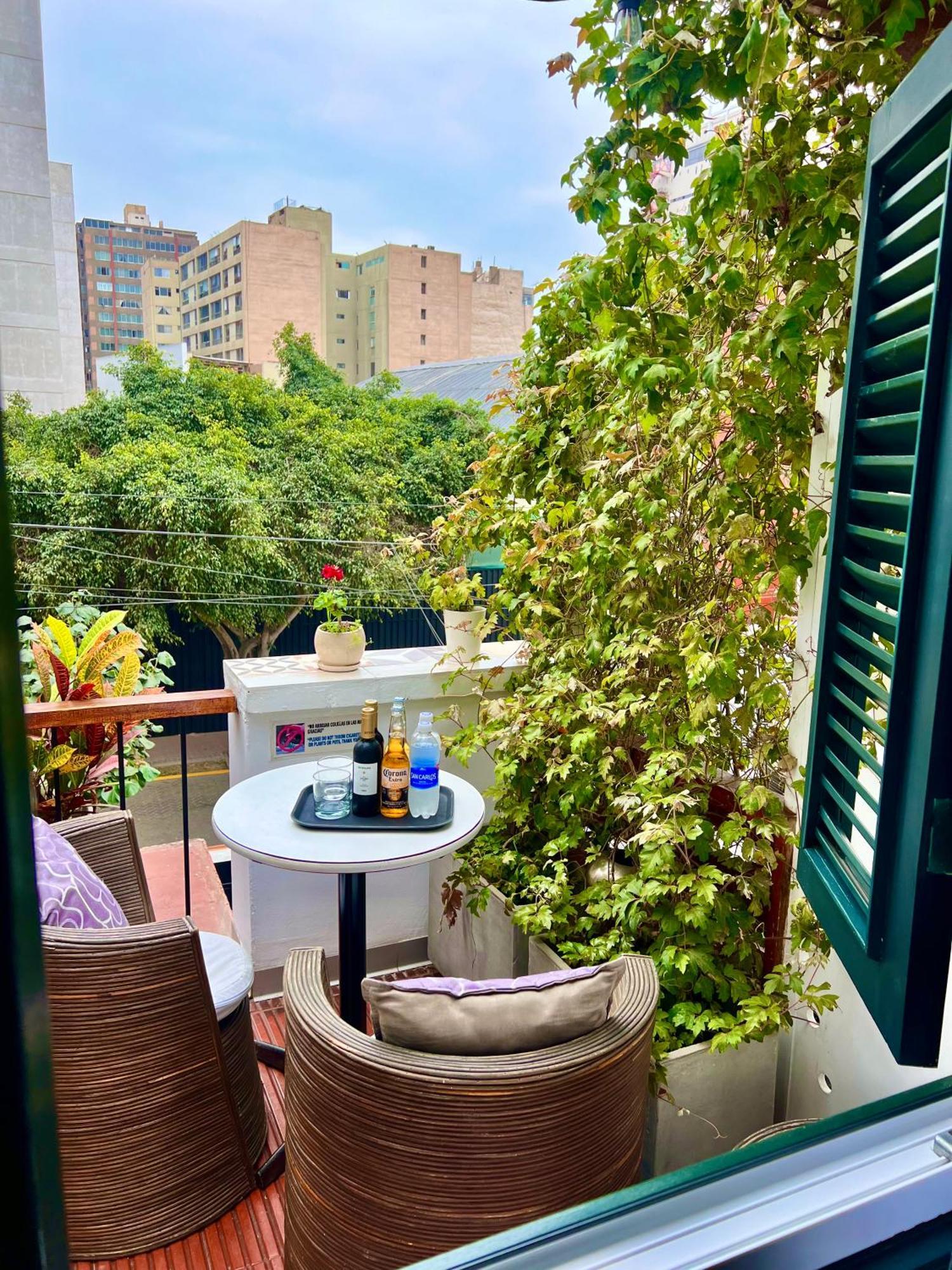 La Casa Del Viajero Bed & Breakfast ลิมา ภายนอก รูปภาพ